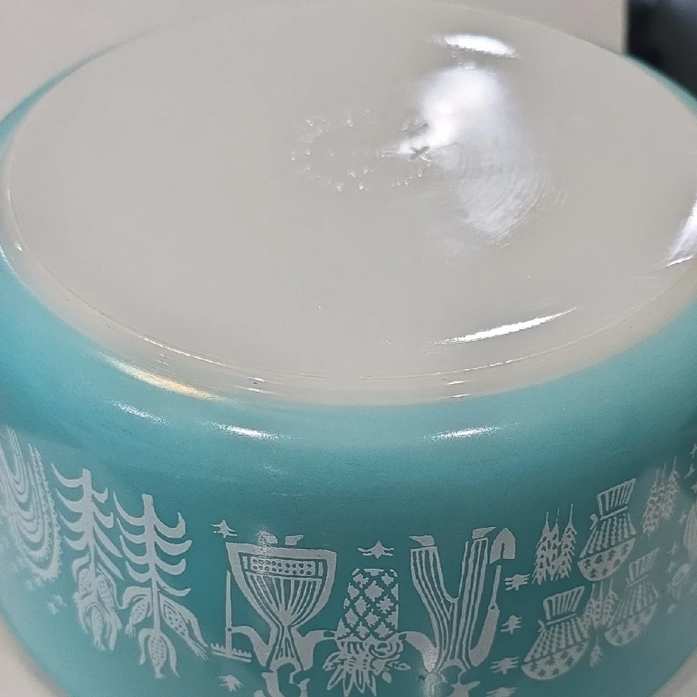 Pyrex Amish Butterprint Nesting Multi Use Bowls. 2 Pc. EUC - Picture 3 of 7
